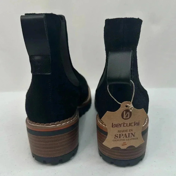NWT BERTUCHI Women’s Black Suede Chelsea Slip-on Boots EU Size 41 - US Size 9.5 - Picture 5 of 14